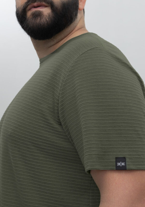 CAMISETA MALHA TEXTURIZADA PLUS SIZE HANGAR 33 - Image 4