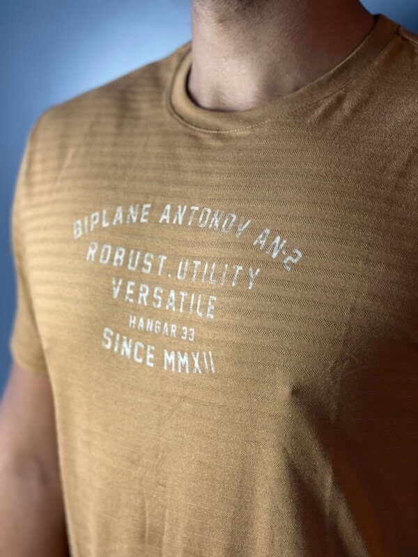 CAMISETA MALHA NEW AMSTERDAM HANGAR 33 - Image 5