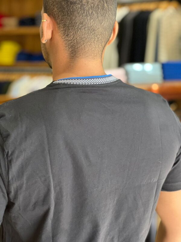 CAMISETA MEIA MALHA DET GOLA HANGAR 33 - Image 2