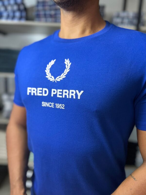 CAMISETA FRED PERRY SINCE 1952 - Image 2