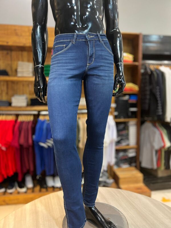 CALCA JEANS ELLUS ESCURA
