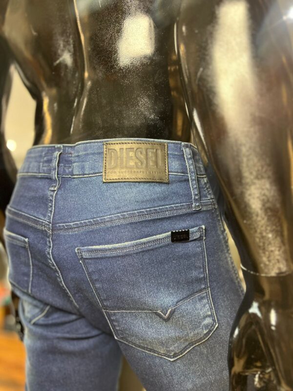 CALCA JEANS DIESEL ESCURA - Image 3