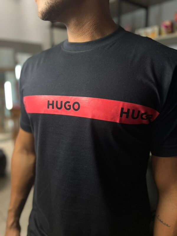 CAMISETA BOSS FAIXA VERMELHA - Image 2