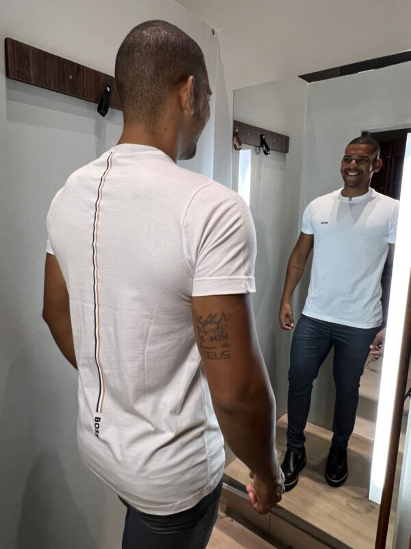 CAMISETA BOSS LINHA TRAS
