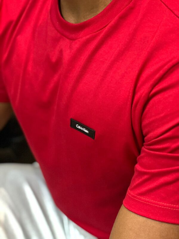 CAMISETA CALVIN KLEIN LOGO EMBORRACHADA - Image 2